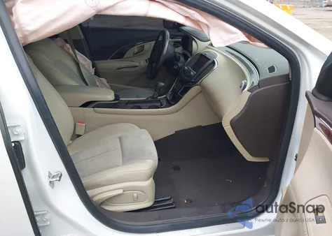 2016 Buick Lacrosse из США, поврежденный, VIN 1G4GA5G30GF101714